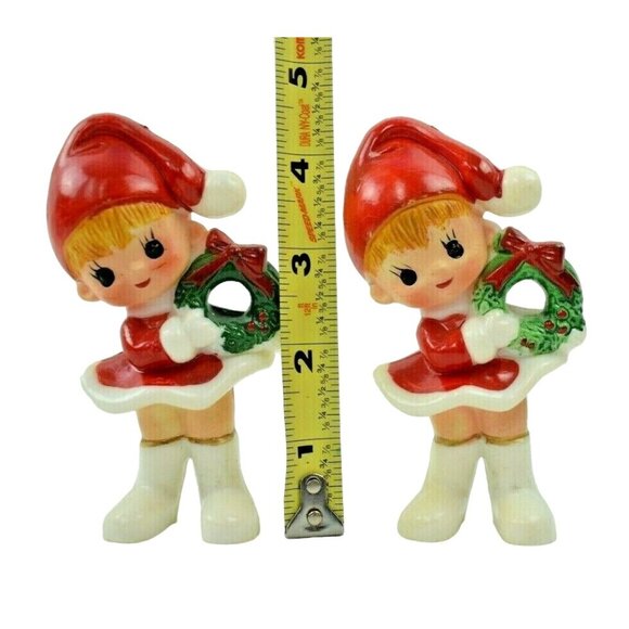 Vintage Kitschy Christmas Elves with Wreaths 4.5 inch Celluloid Figurines (Pair) - Picture 6 of 6